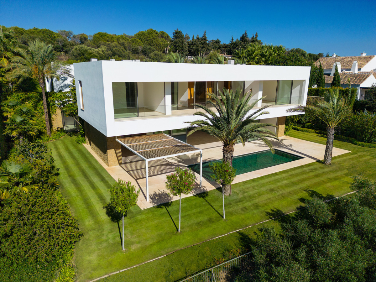 Se vende Villa - Chalet de 5 dormitorios en Costa Del Sol, Málaga, España