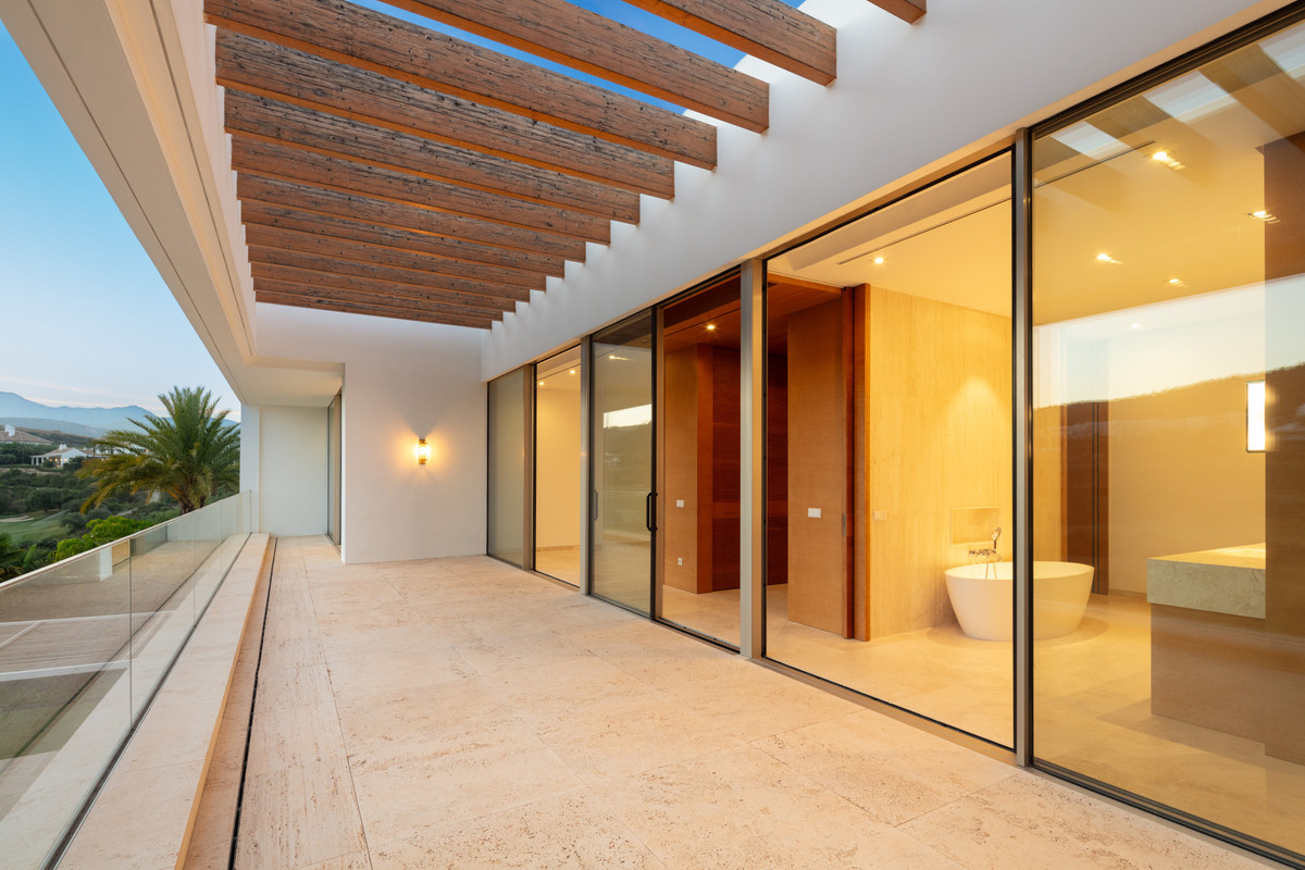 Se vende Villa - Chalet de 5 dormitorios en Costa Del Sol, Málaga, España