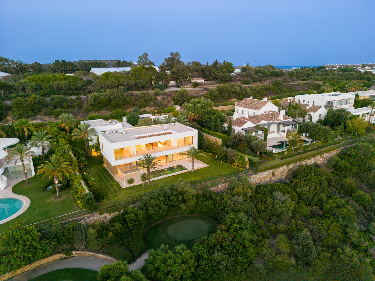 Se vende Villa - Chalet de 5 dormitorios en Costa Del Sol, Málaga, España
