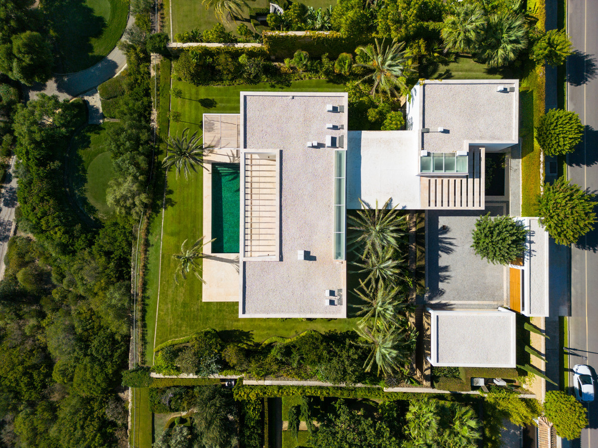 Se vende Villa - Chalet de 5 dormitorios en Costa Del Sol, Málaga, España