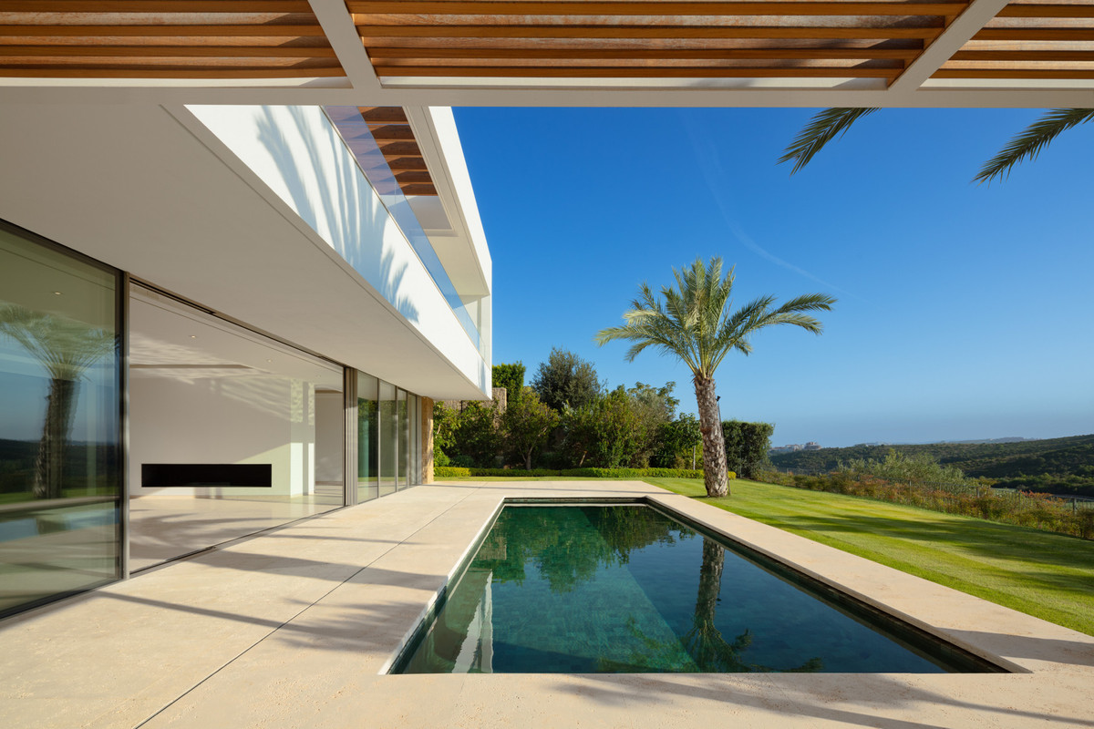 Se vende Villa - Chalet de 5 dormitorios en Costa Del Sol, Málaga, España