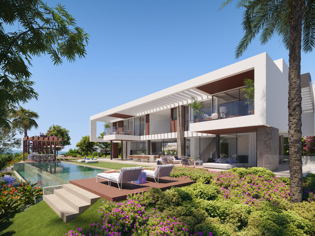 6 Bed Townhouse for sale in Nueva Andalucía Costa Del Sol, Málaga, Spain