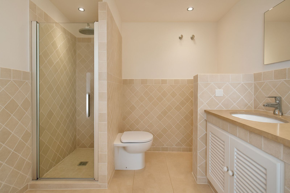 4 Bed Townhouse for sale in Estepona Costa Del Sol, Málaga, Spain