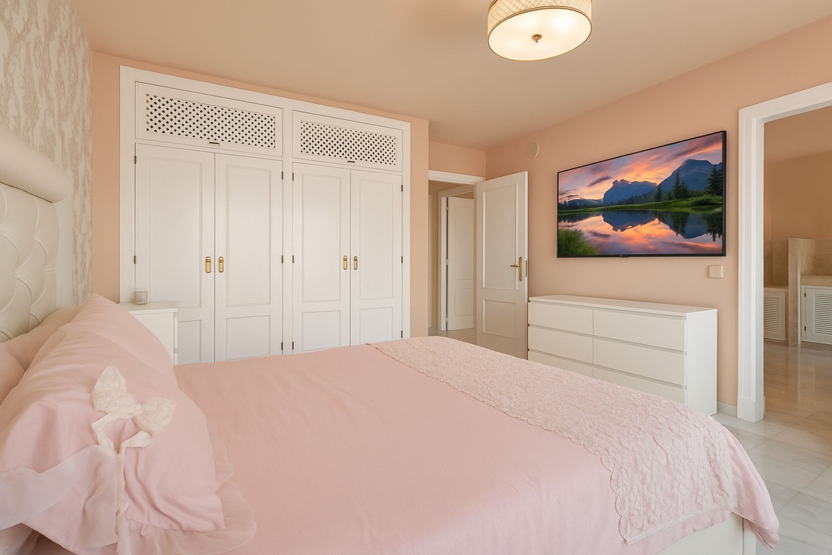 4 Bed Townhouse for sale in Estepona Costa Del Sol, Málaga, Spain