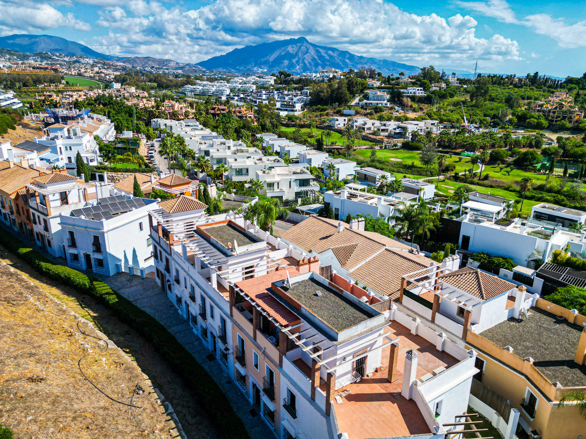 4 Bed Townhouse for sale in Estepona Costa Del Sol, Málaga, Spain