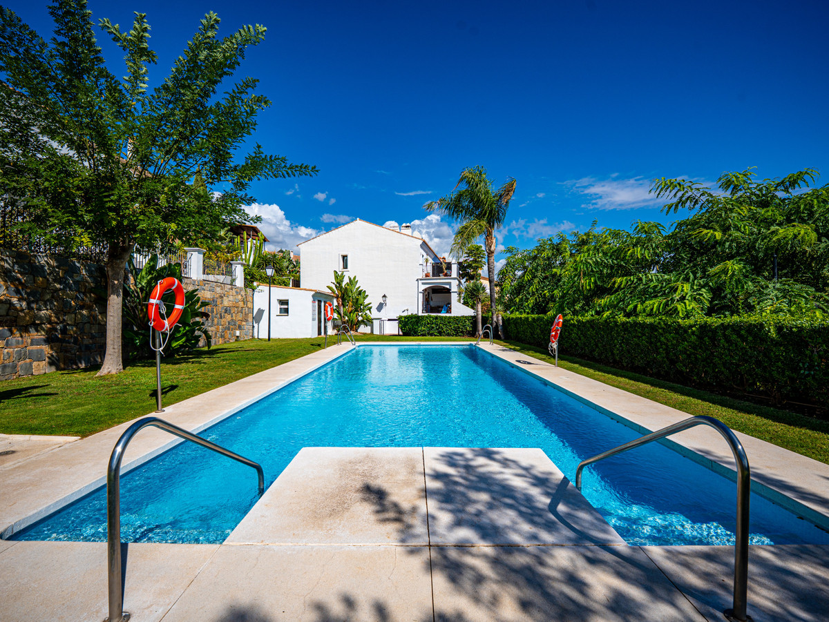 4 Bed Townhouse for sale in Estepona Costa Del Sol, Málaga, Spain