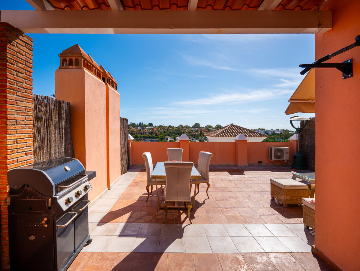 4 Bed Townhouse for sale in Estepona Costa Del Sol, Málaga, Spain