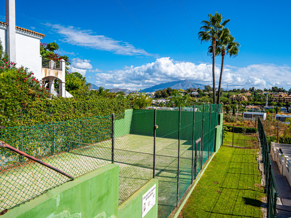 4 Bed Townhouse for sale in Estepona Costa Del Sol, Málaga, Spain