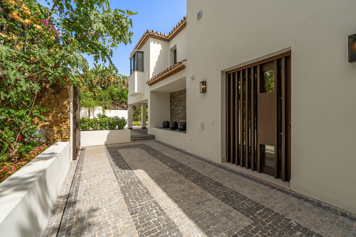 Se vende Villa - Chalet de 5 dormitorios en Costa Del Sol, Málaga, España