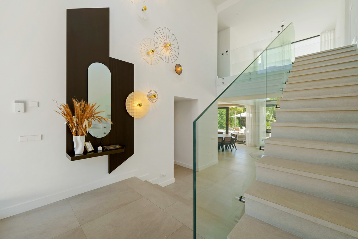 Se vende Villa - Chalet de 6 dormitorios en Costa Del Sol, Málaga, España