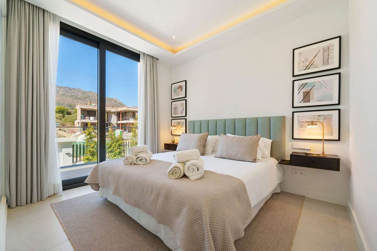 Se vende Villa - Chalet de 6 dormitorios en Costa Del Sol, Málaga, España