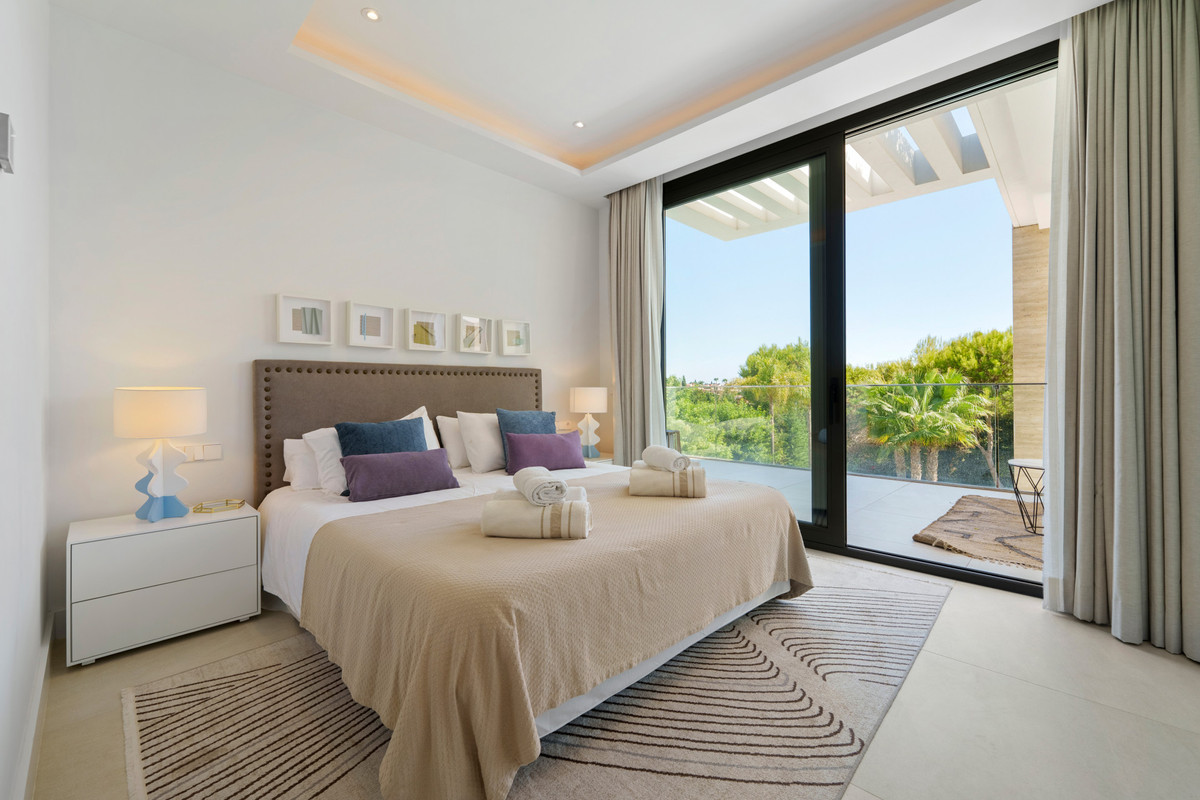 Se vende Villa - Chalet de 6 dormitorios en Costa Del Sol, Málaga, España