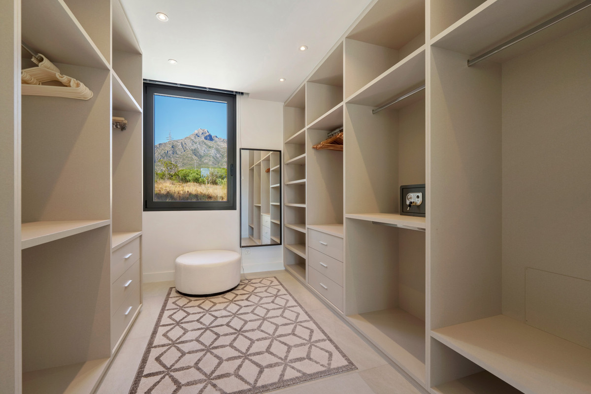 Se vende Villa - Chalet de 6 dormitorios en Costa Del Sol, Málaga, España