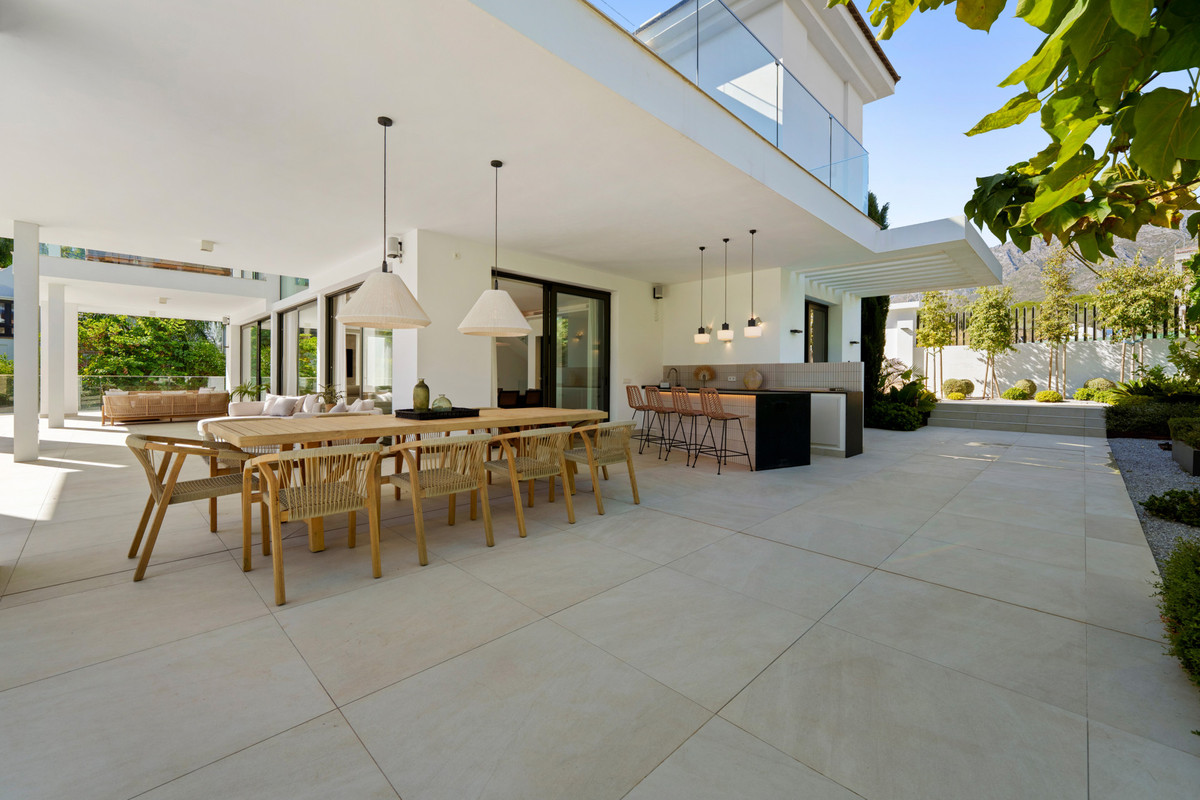 Se vende Villa - Chalet de 6 dormitorios en Costa Del Sol, Málaga, España