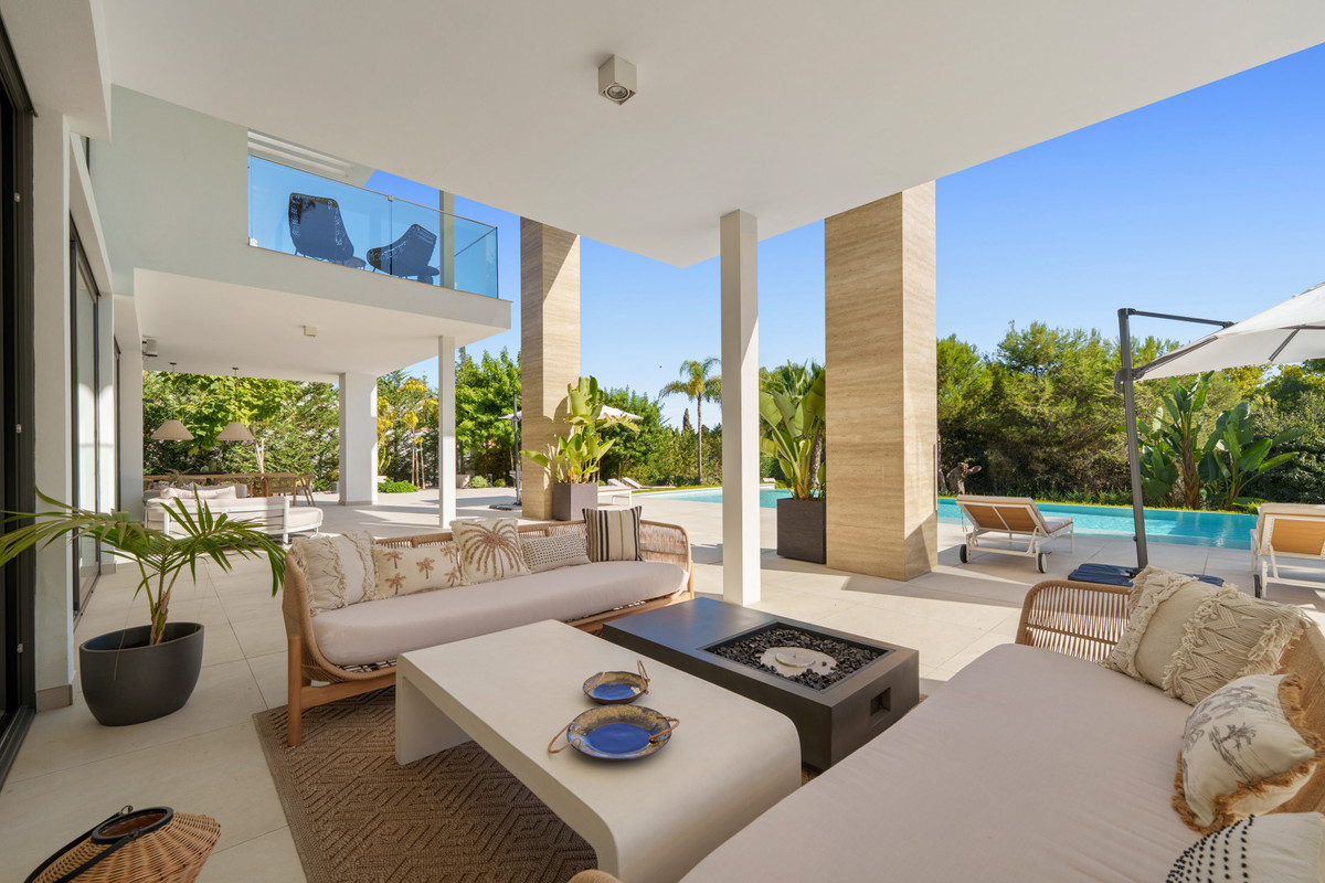 Se vende Villa - Chalet de 6 dormitorios en Costa Del Sol, Málaga, España