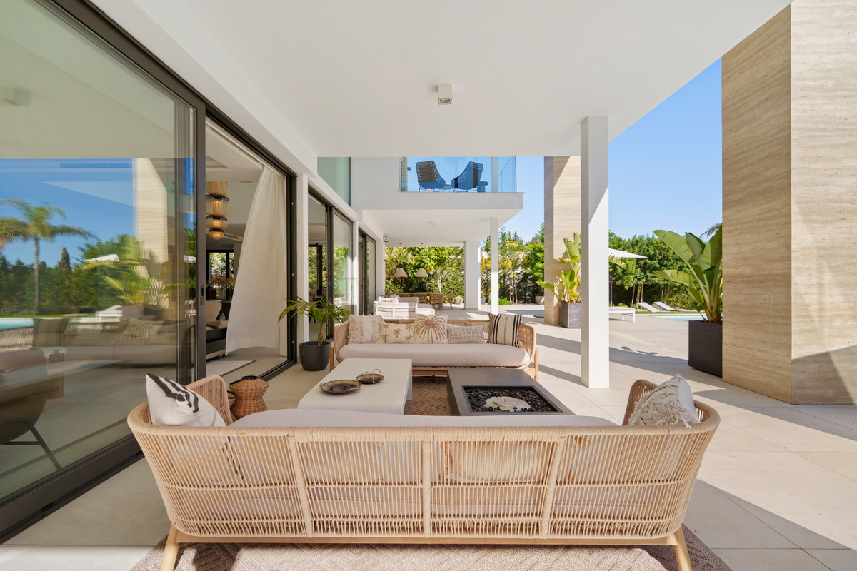 Se vende Villa - Chalet de 6 dormitorios en Costa Del Sol, Málaga, España