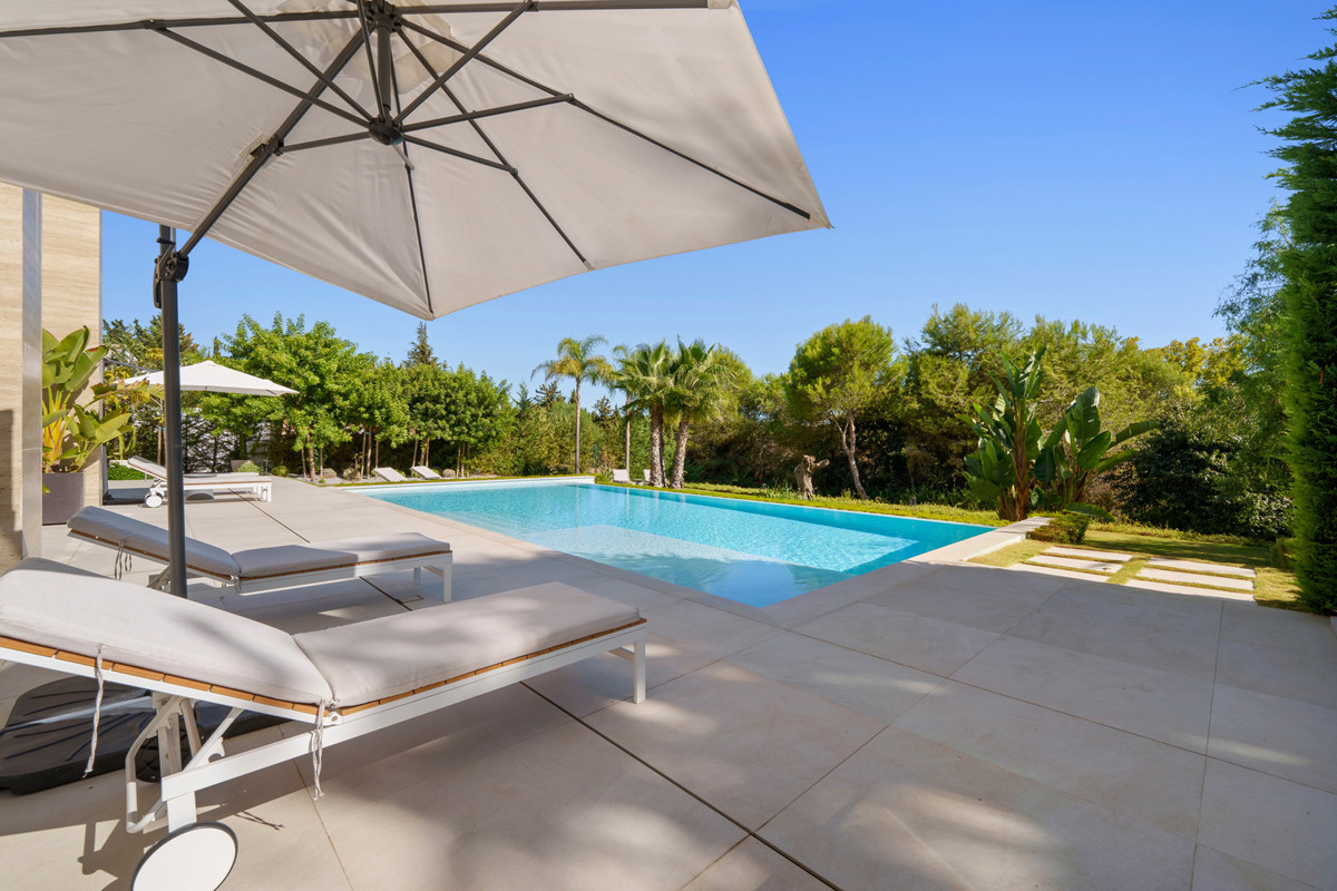 Se vende Villa - Chalet de 6 dormitorios en Costa Del Sol, Málaga, España