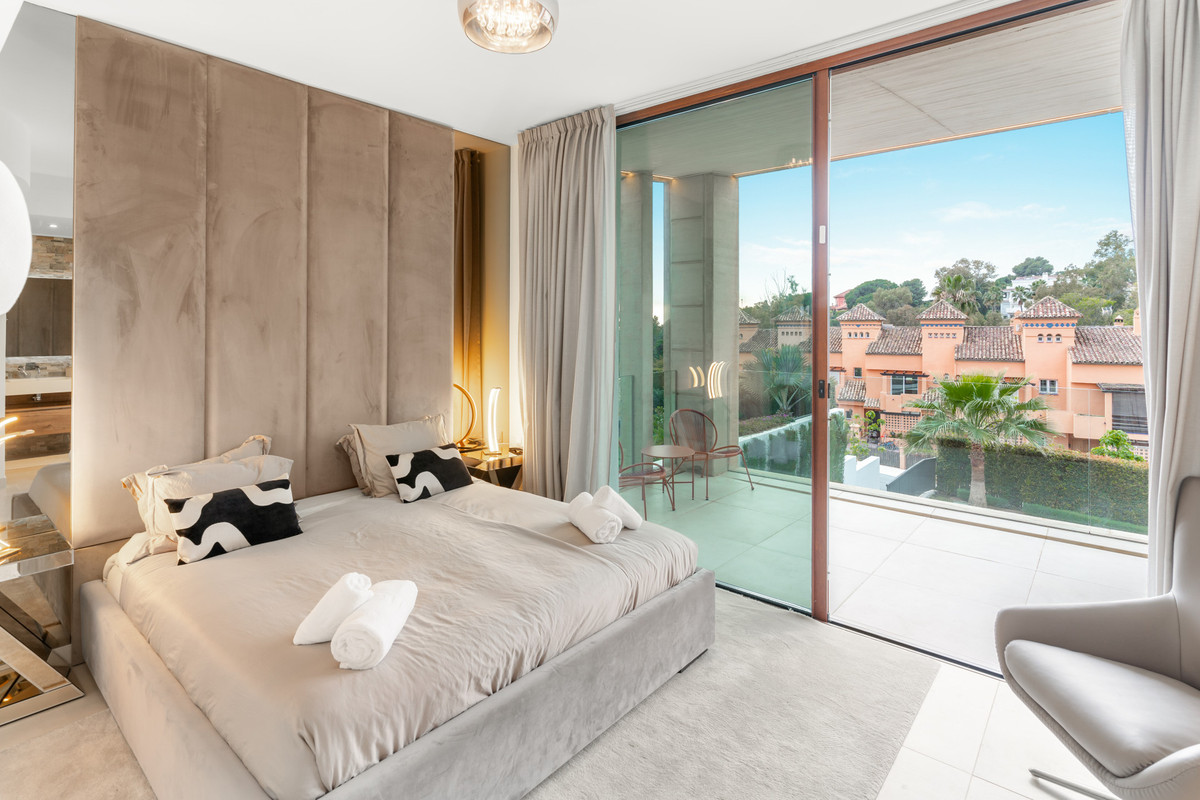 Se vende Pareada de 4 dormitorios en Costa Del Sol, Málaga, España