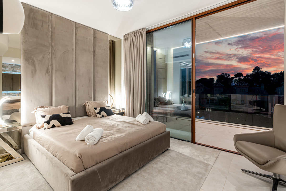 Se vende Pareada de 4 dormitorios en Costa Del Sol, Málaga, España