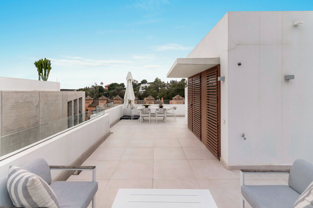 Se vende Pareada de 4 dormitorios en Costa Del Sol, Málaga, España