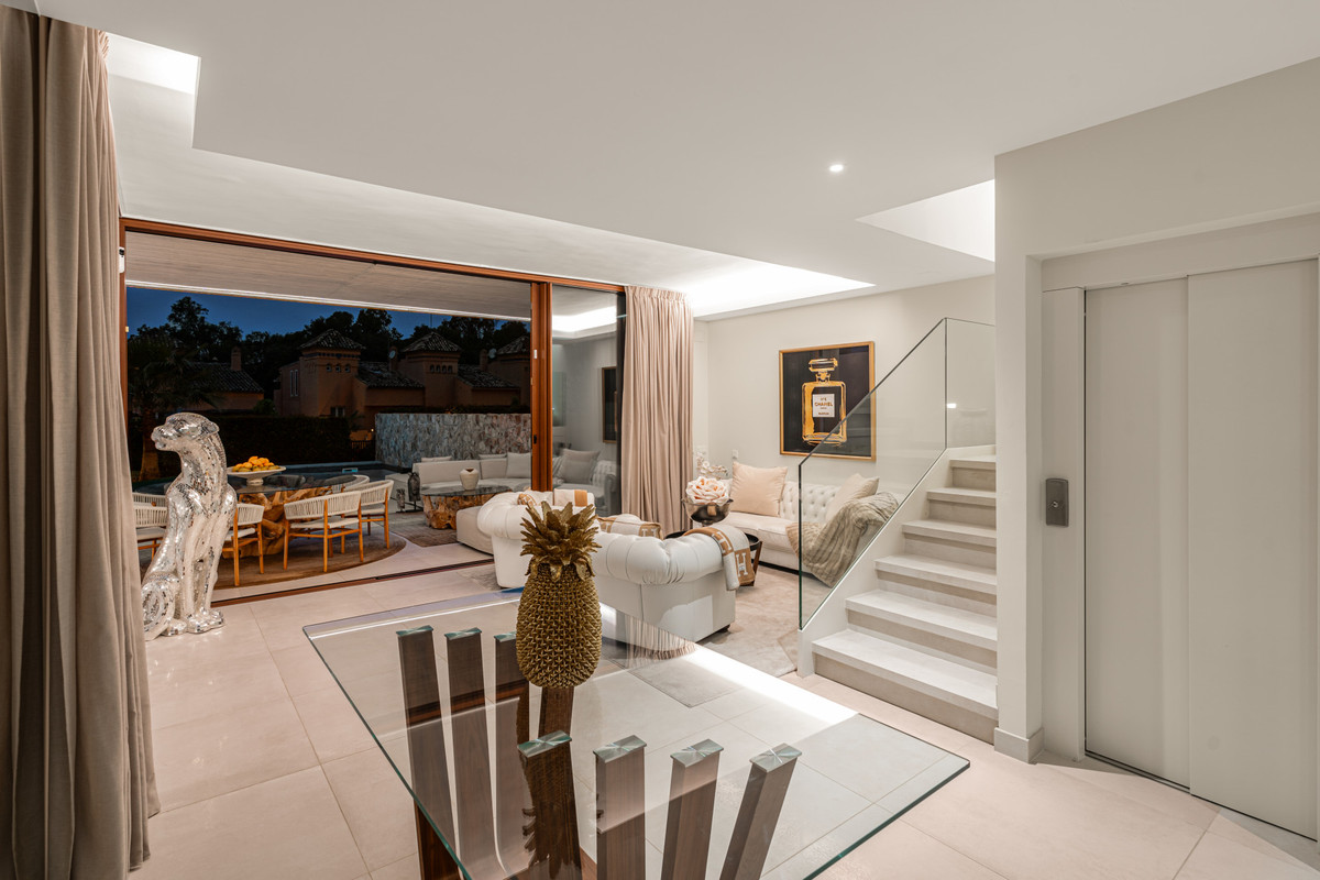 Se vende Pareada de 4 dormitorios en Costa Del Sol, Málaga, España