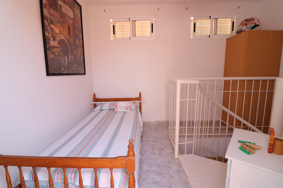 Se vende Apartamento Planta Baja de 2 dormitorios en Costa Blanca, Alicante, España