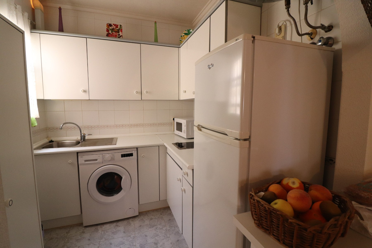 Se vende Apartamento Planta Baja de 2 dormitorios en Costa Blanca, Alicante, España