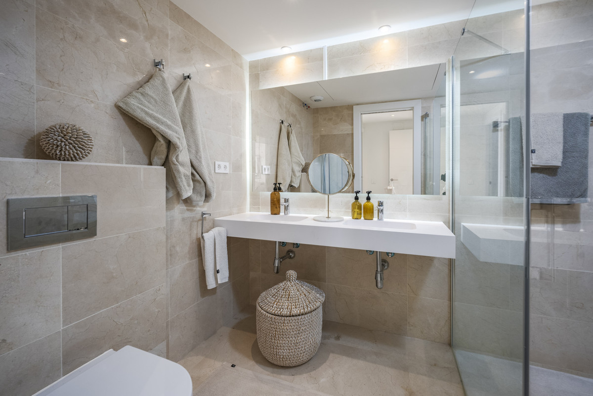 3 Bed Apartment for sale in Nueva Andalucía Costa Del Sol, Málaga, Spain