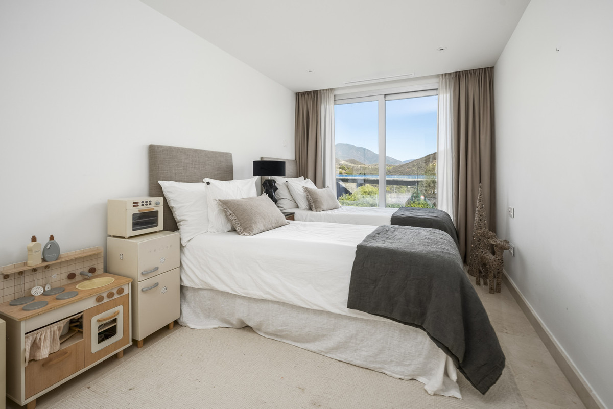 3 Bed Apartment for sale in Nueva Andalucía Costa Del Sol, Málaga, Spain