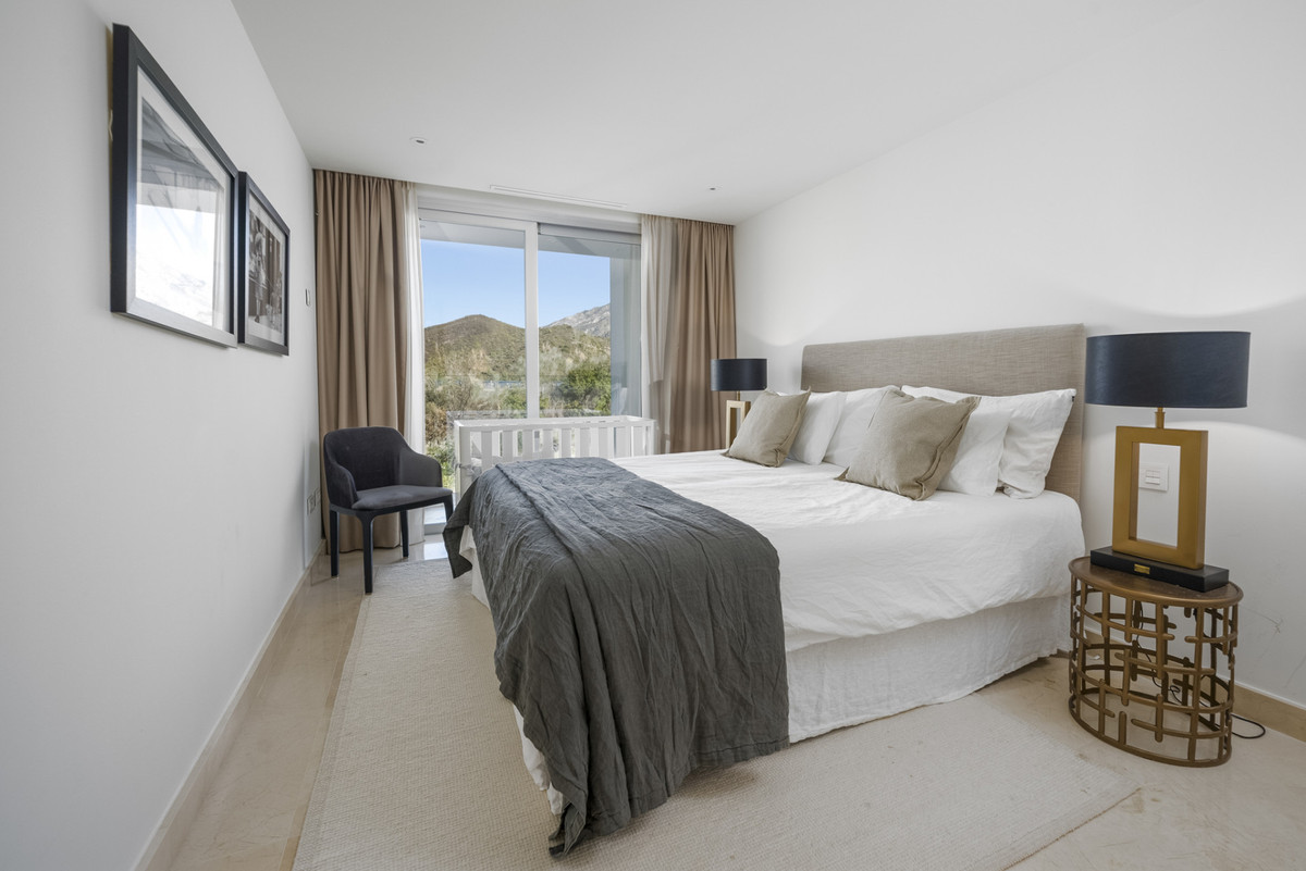 3 Bed Apartment for sale in Nueva Andalucía Costa Del Sol, Málaga, Spain