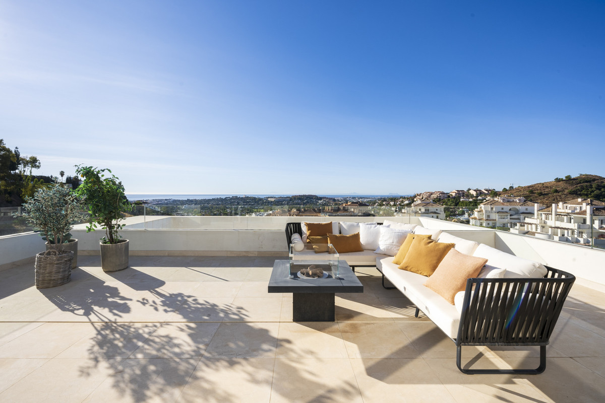 3 Bed Apartment for sale in Nueva Andalucía Costa Del Sol, Málaga, Spain