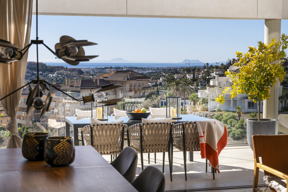3 Bed Apartment for sale in Nueva Andalucía Costa Del Sol, Málaga, Spain