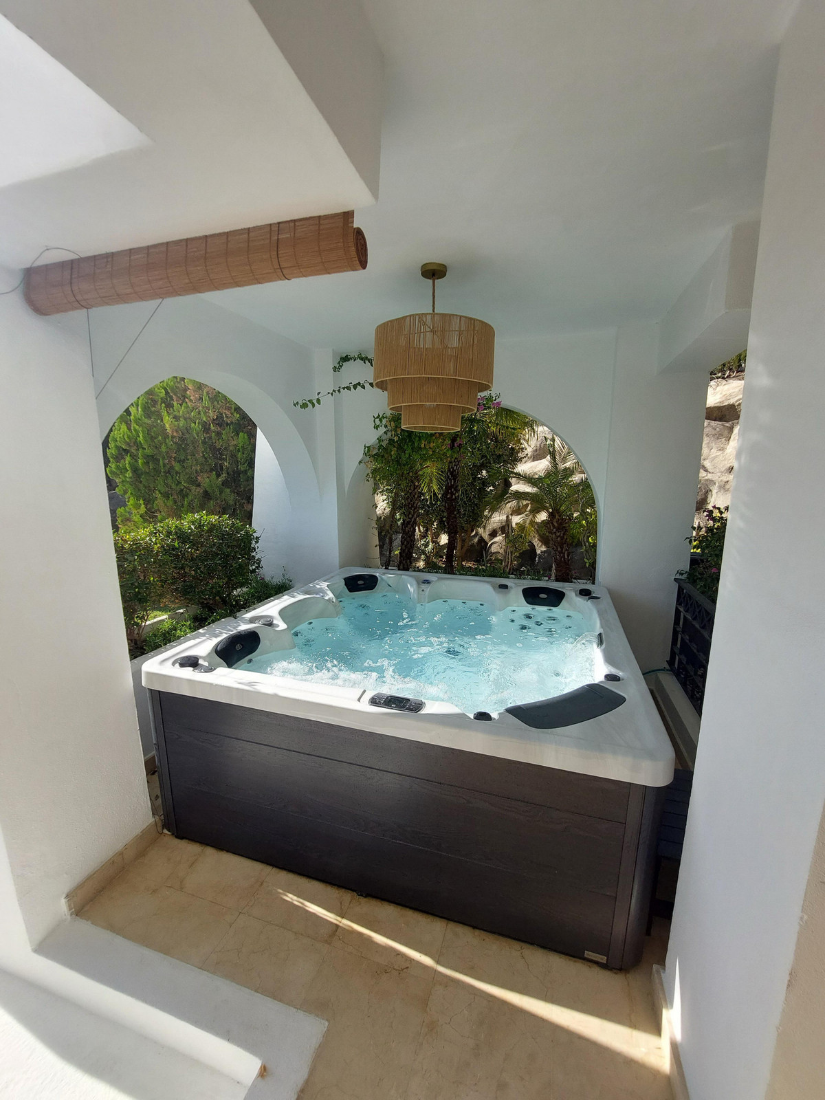 2 Bed Apartment for sale in Marbella Costa Del Sol, Málaga, Spain