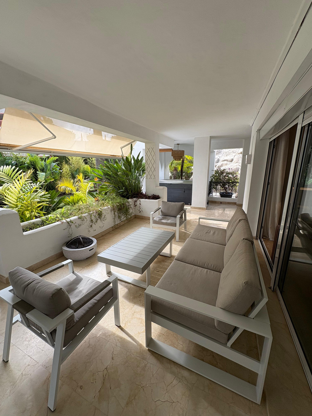 2 Bed Apartment for sale in Marbella Costa Del Sol, Málaga, Spain