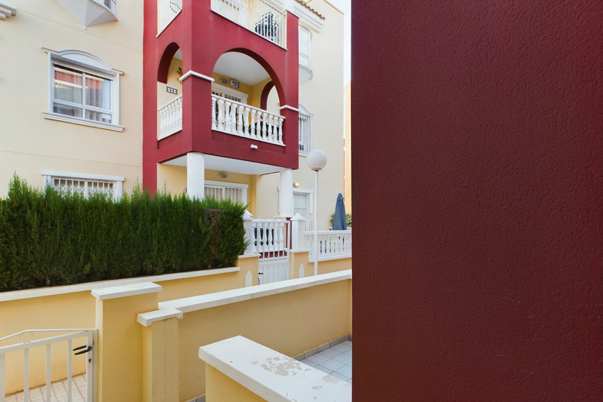Se vende Apartamento Planta Baja de 2 dormitorios en Costa Calida, Murcia, España