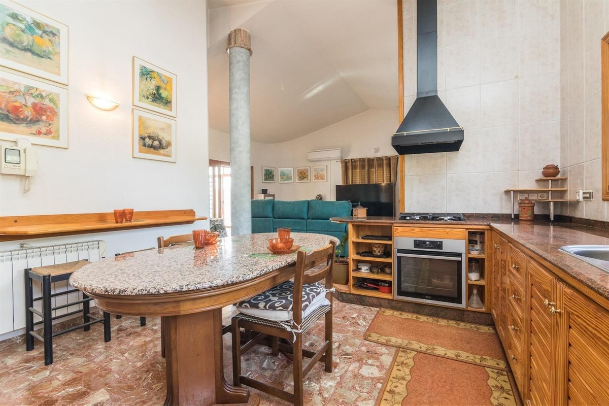 Se vende Villa - Chalet de 5 dormitorios en Costa Blanca, Alicante, España