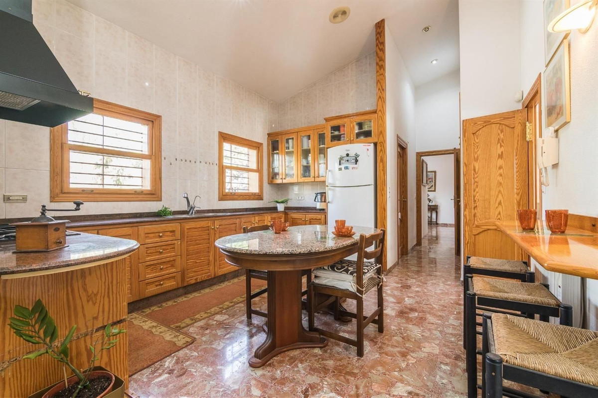 Se vende Villa - Chalet de 5 dormitorios en Costa Blanca, Alicante, España