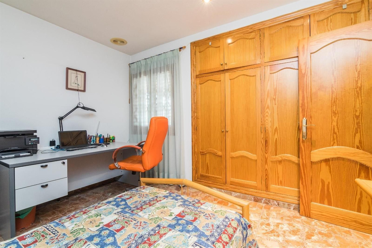 Se vende Villa - Chalet de 5 dormitorios en Costa Blanca, Alicante, España