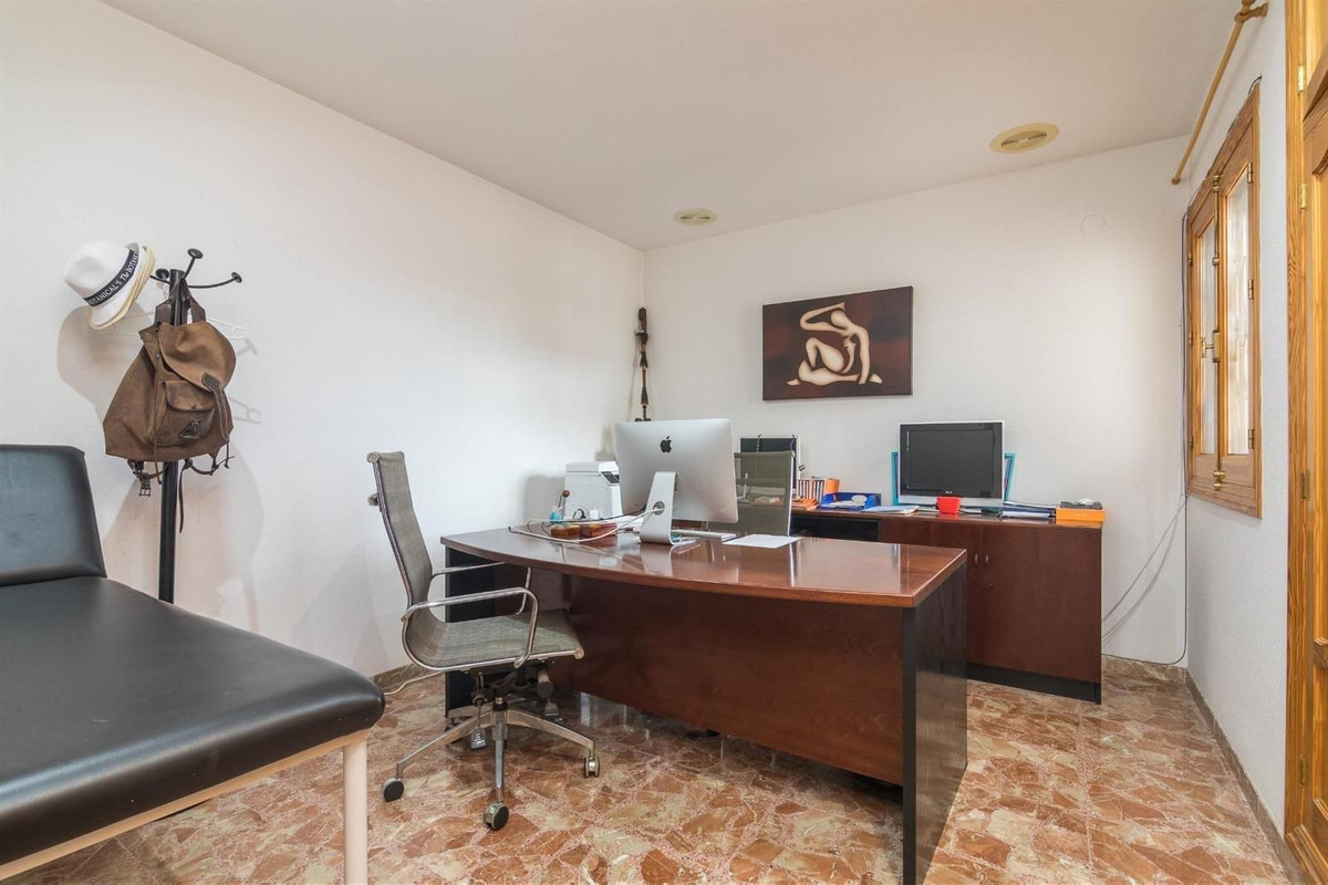 Se vende Villa - Chalet de 5 dormitorios en Costa Blanca, Alicante, España