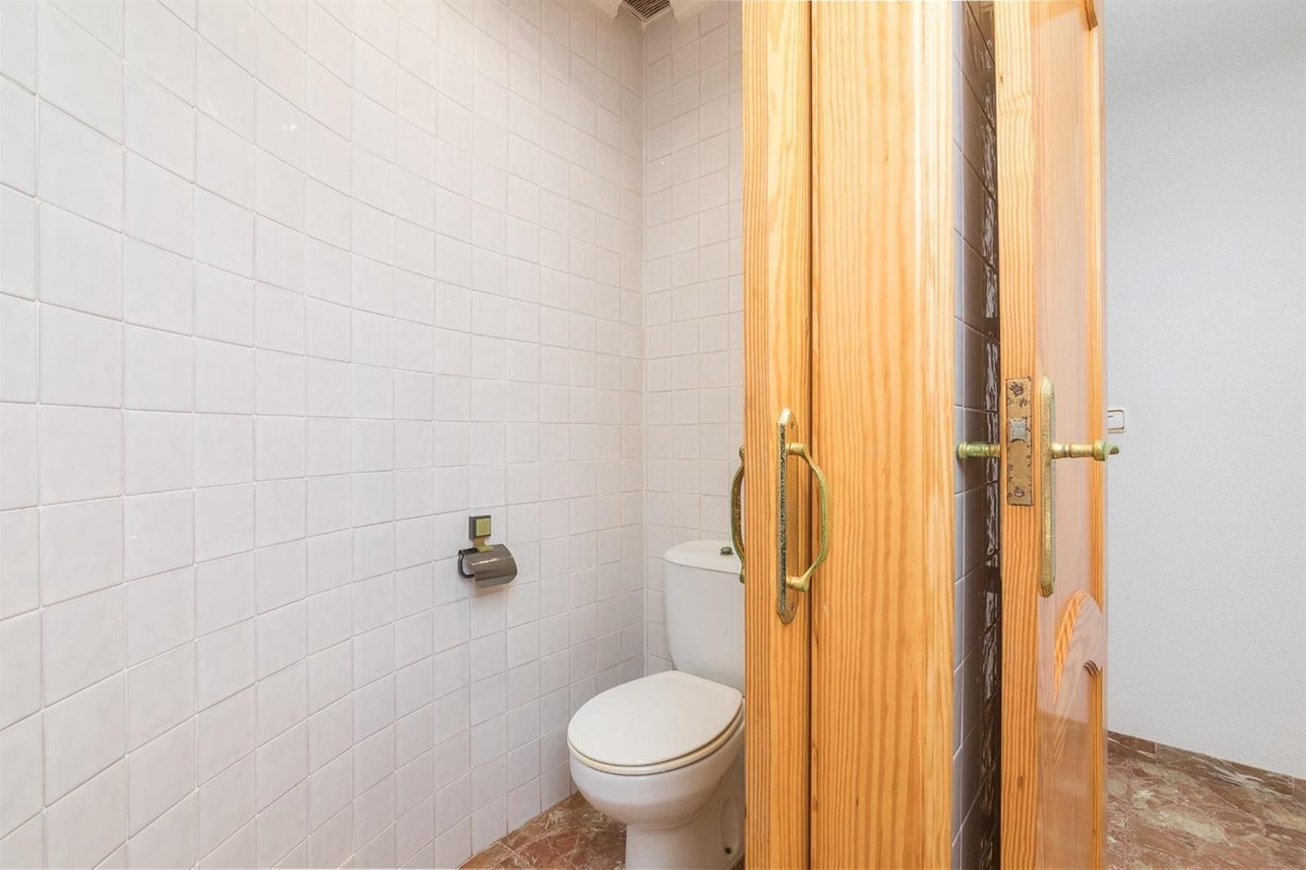 Se vende Villa - Chalet de 5 dormitorios en Costa Blanca, Alicante, España