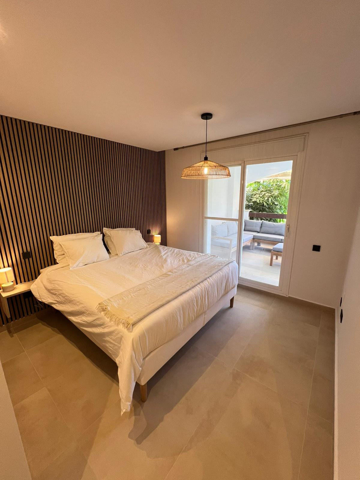Se vende Apartamento Planta Media de 2 dormitorios en Costa Del Sol, Málaga, España