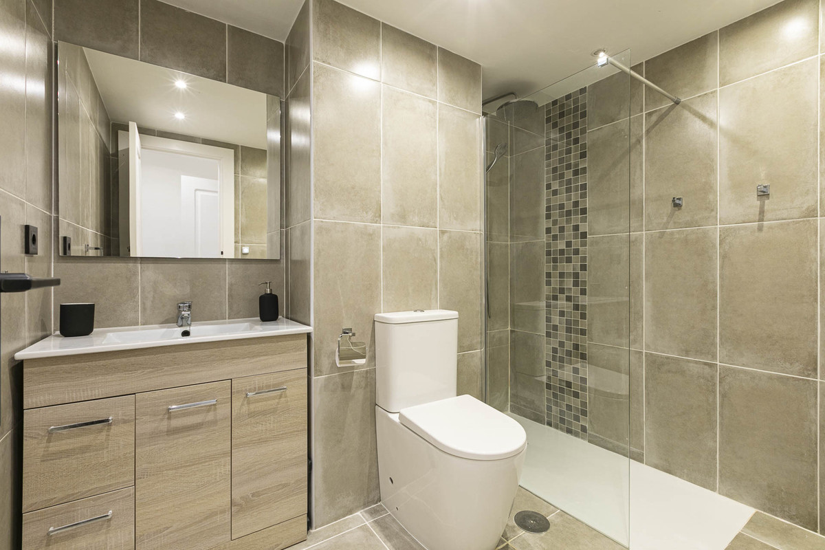 2 Bed Apartment for sale in Nueva Andalucía Costa Del Sol, Málaga, Spain
