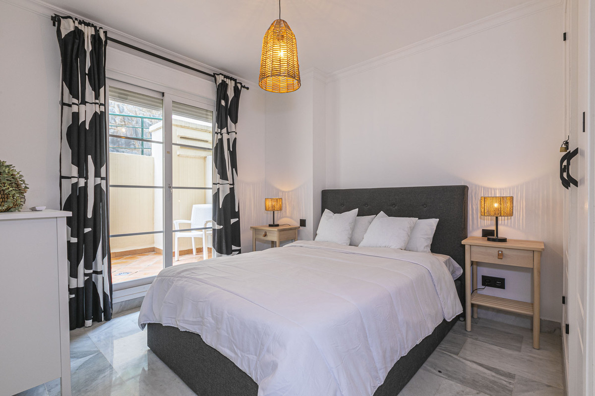 2 Bed Apartment for sale in Nueva Andalucía Costa Del Sol, Málaga, Spain