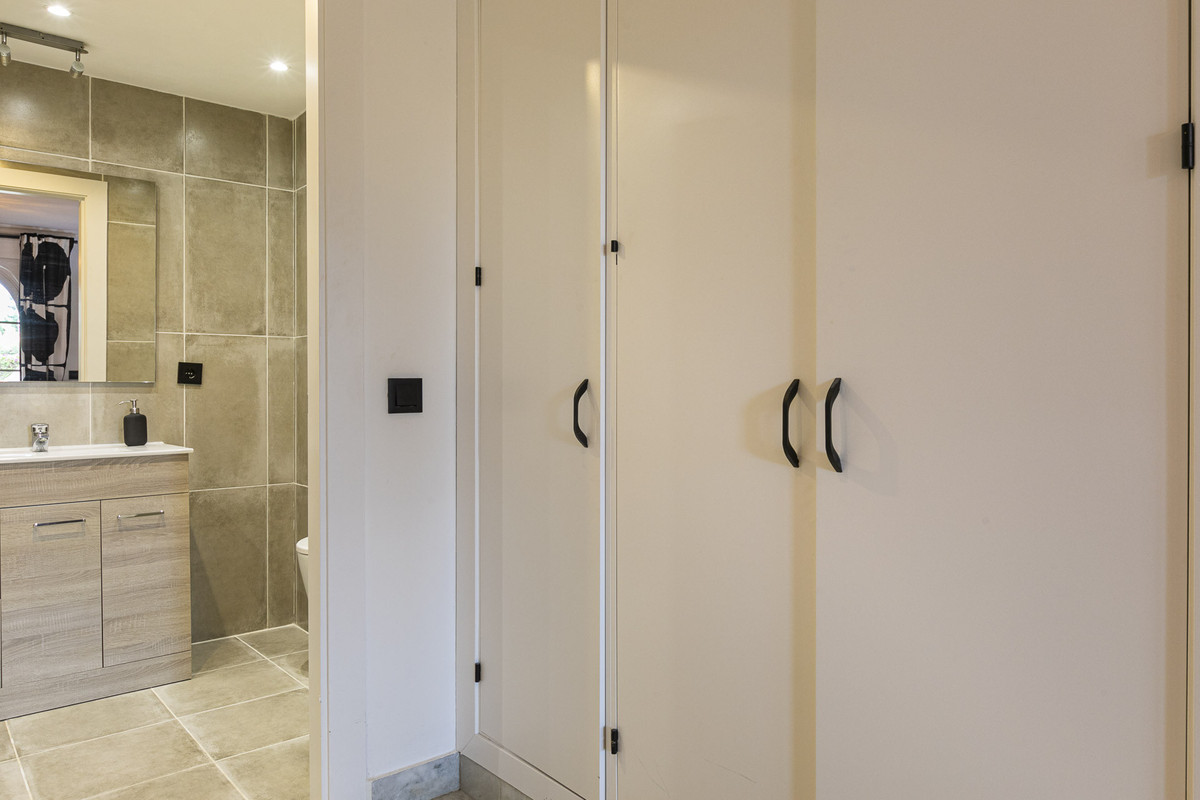2 Bed Apartment for sale in Nueva Andalucía Costa Del Sol, Málaga, Spain