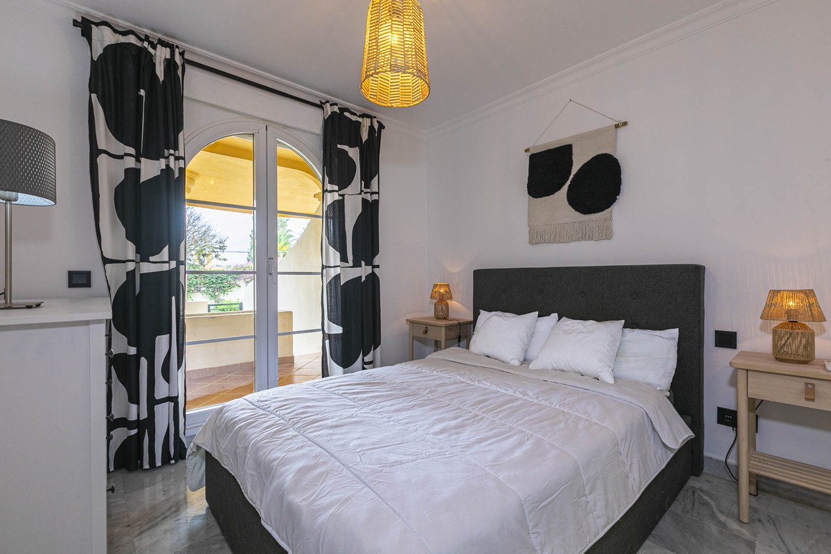 2 Bed Apartment for sale in Nueva Andalucía Costa Del Sol, Málaga, Spain