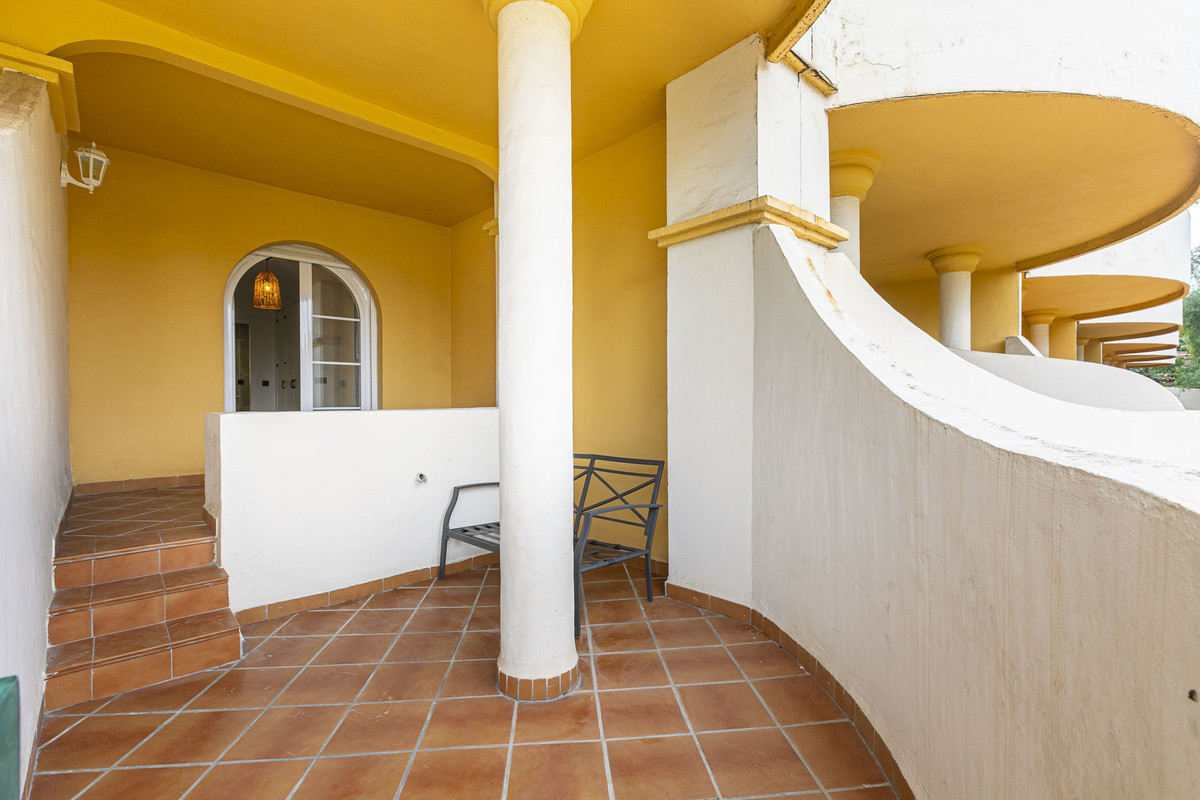2 Bed Apartment for sale in Nueva Andalucía Costa Del Sol, Málaga, Spain
