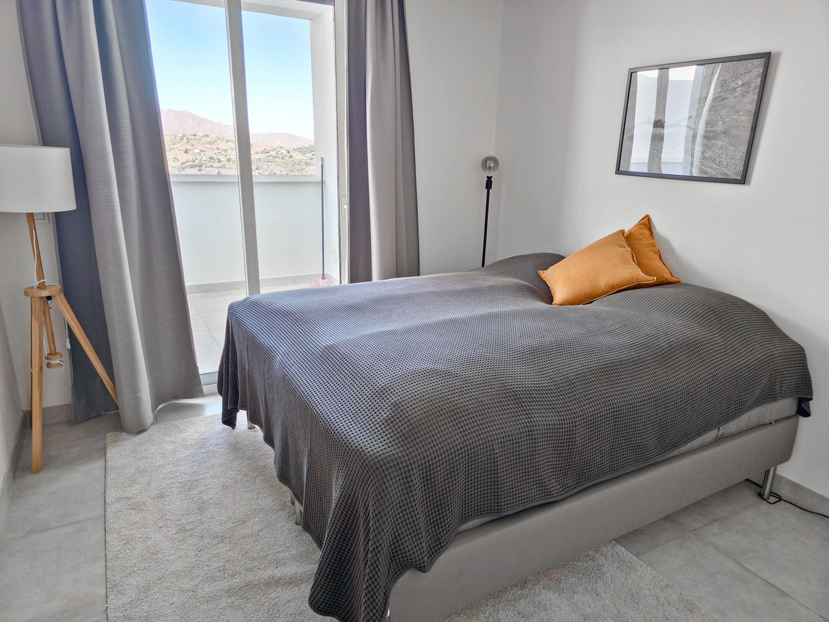 4 Bed Apartment for sale in La Cala De Mijas Costa Del Sol, Málaga, Spain