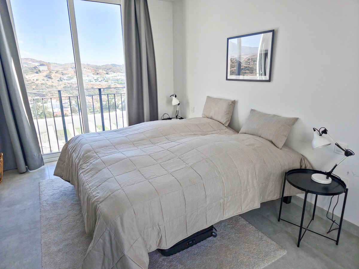 4 Bed Apartment for sale in La Cala De Mijas Costa Del Sol, Málaga, Spain
