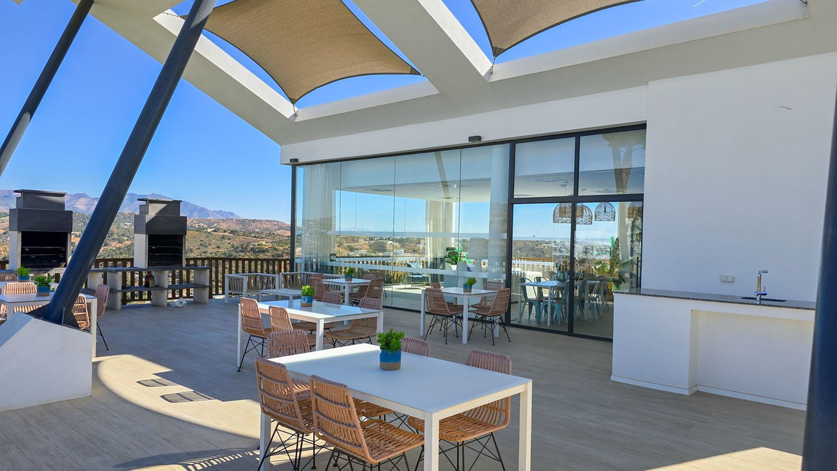 4 Bed Apartment for sale in La Cala De Mijas Costa Del Sol, Málaga, Spain