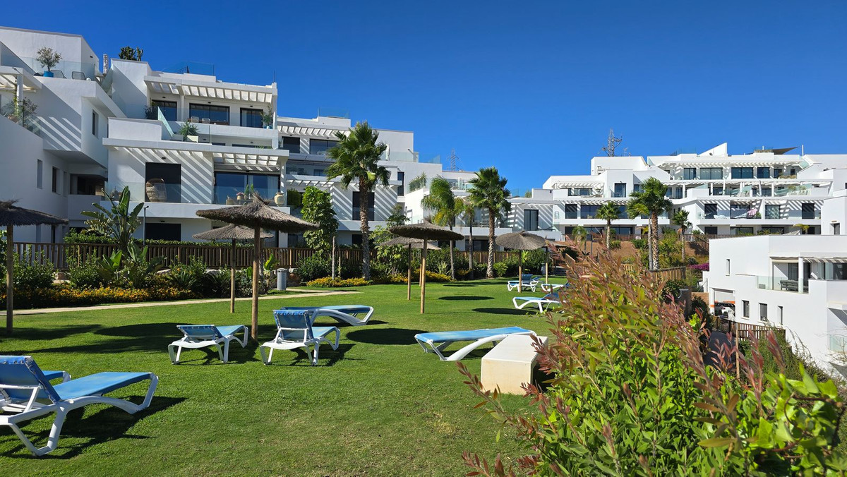 4 Bed Apartment for sale in La Cala De Mijas Costa Del Sol, Málaga, Spain